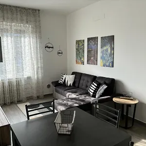 https://apt-sweet-house-malpensa.italymilanhotels.net