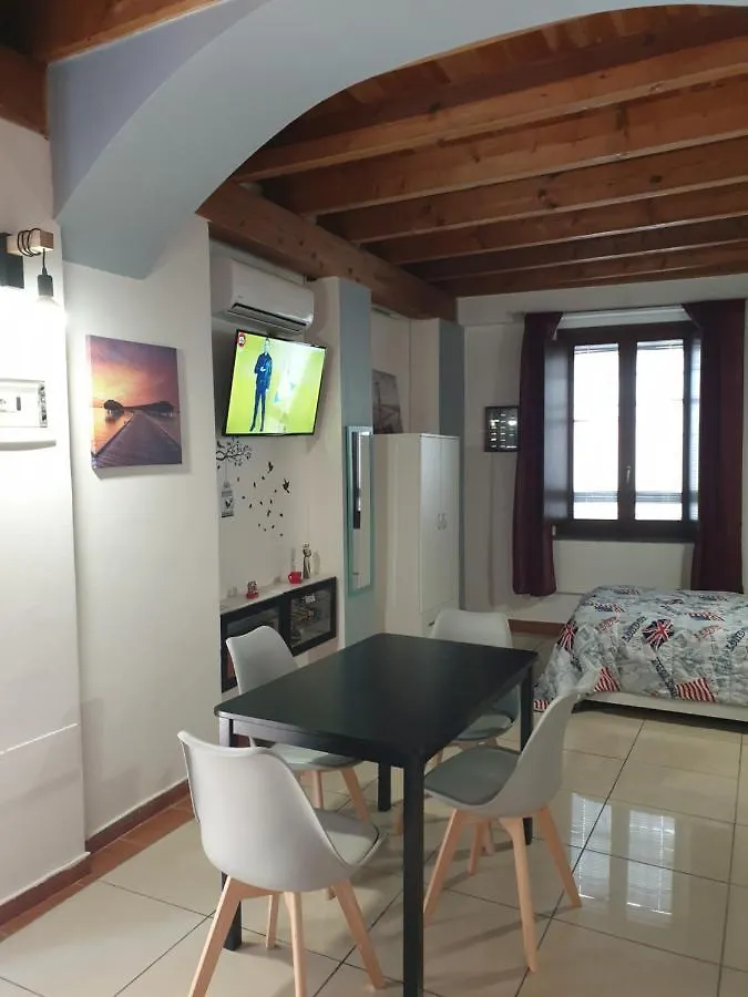 Romeo2 Apartment Somma Lombardo 0*,  Italy
